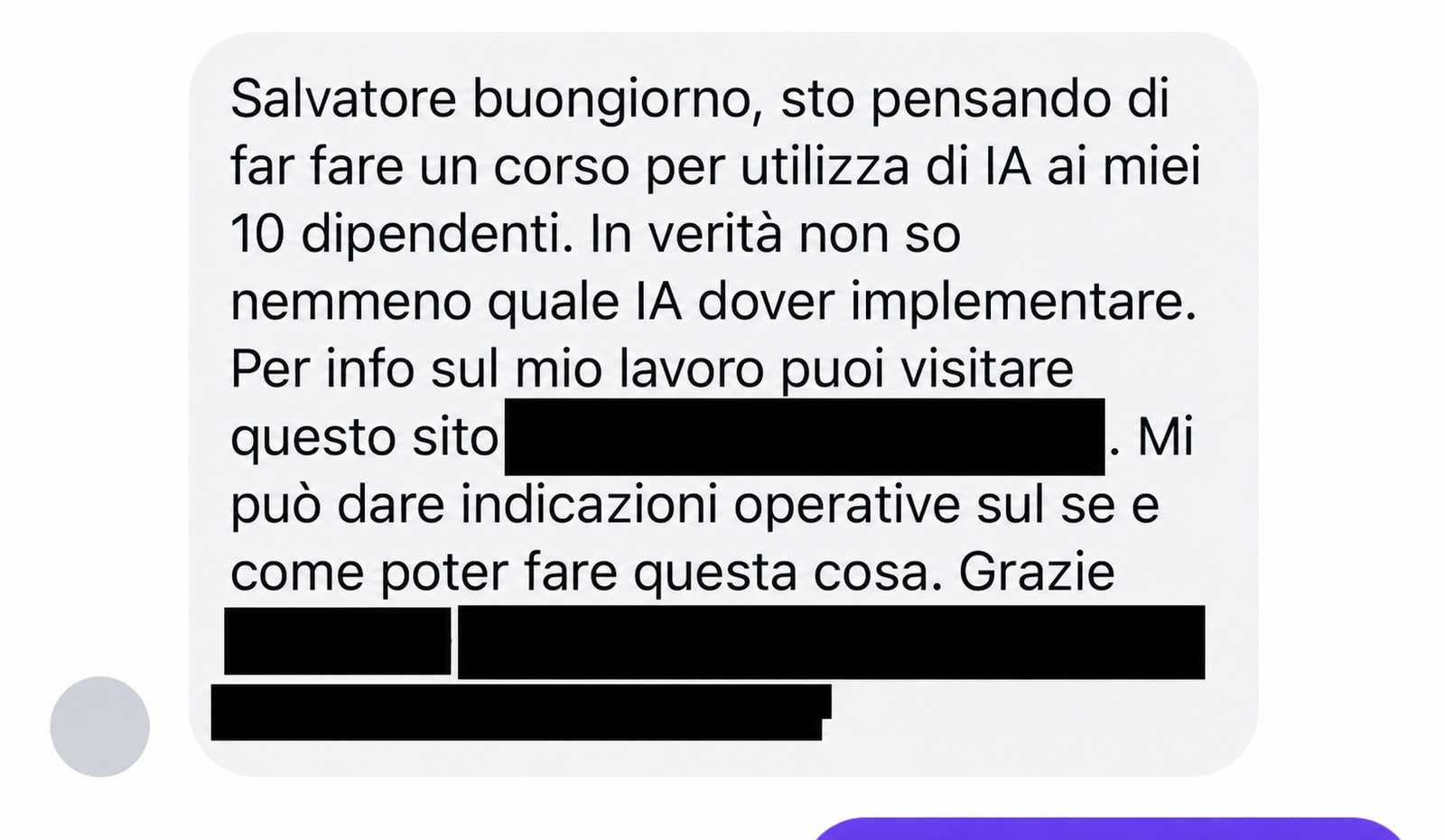 Messaggio ricevuto: richiesta di un corso di intelligenza artificiale per dieci dipendenti e dubbio su quale AI scegliere