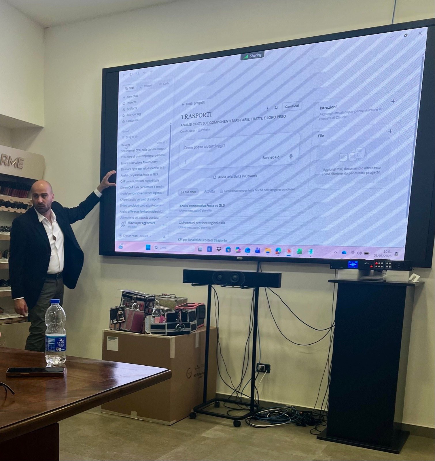 Sal Chiarenza in aula durante una formazione AI